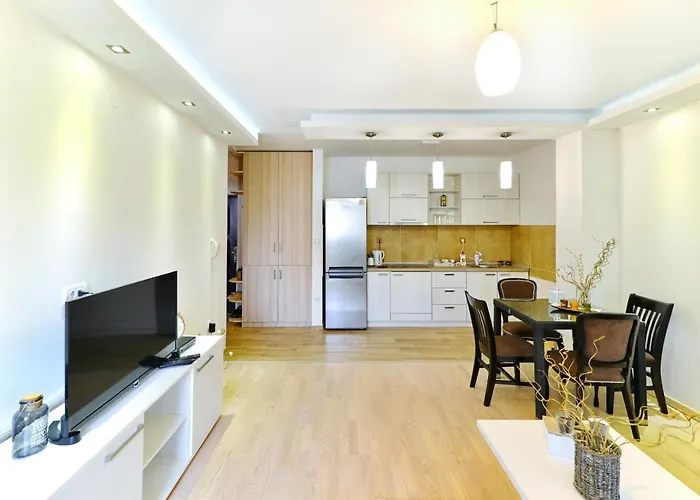 아파트 Sunny Side Of *