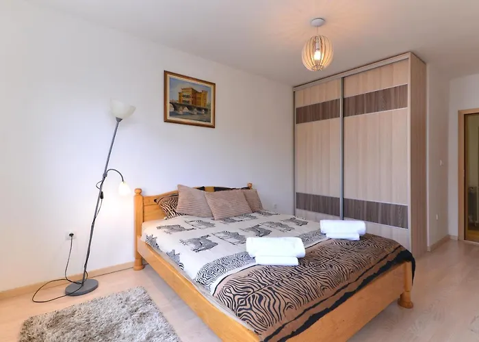 Sunny Side Of 아파트